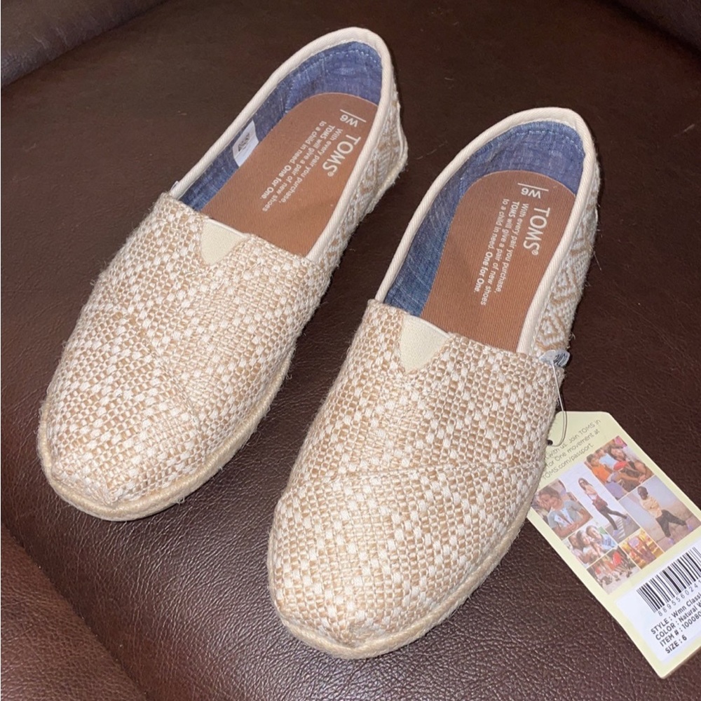 TOMS